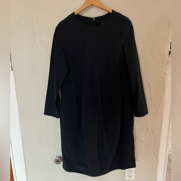 COS Navy Asymmetrical Tiered Panel Dress - Picture 3 of 16
